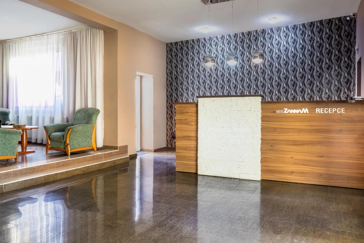 Hotel Zannam Брно Экстерьер фото