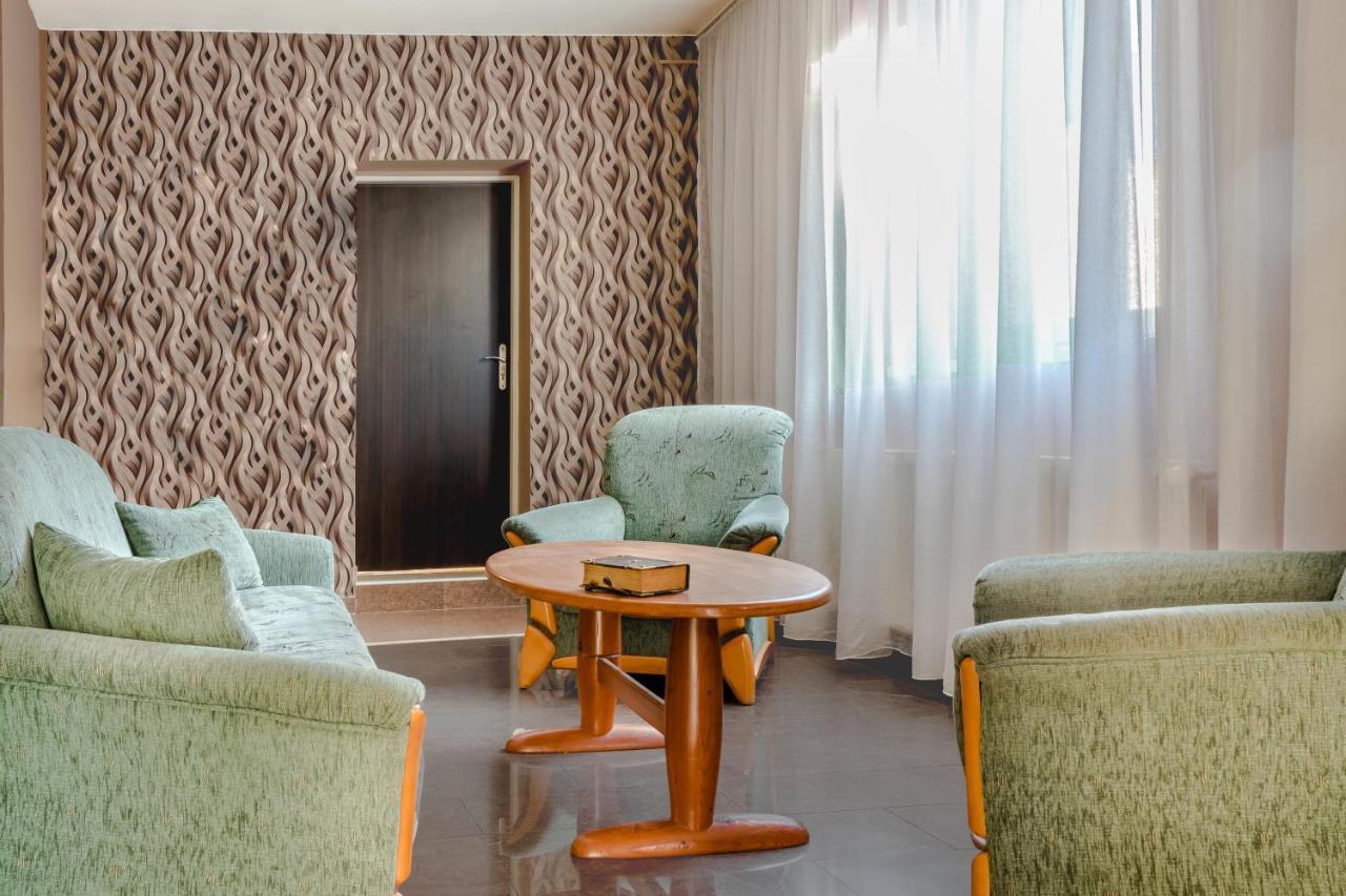 Hotel Zannam Брно Экстерьер фото