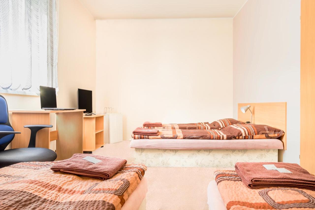 Hotel Zannam Брно Экстерьер фото