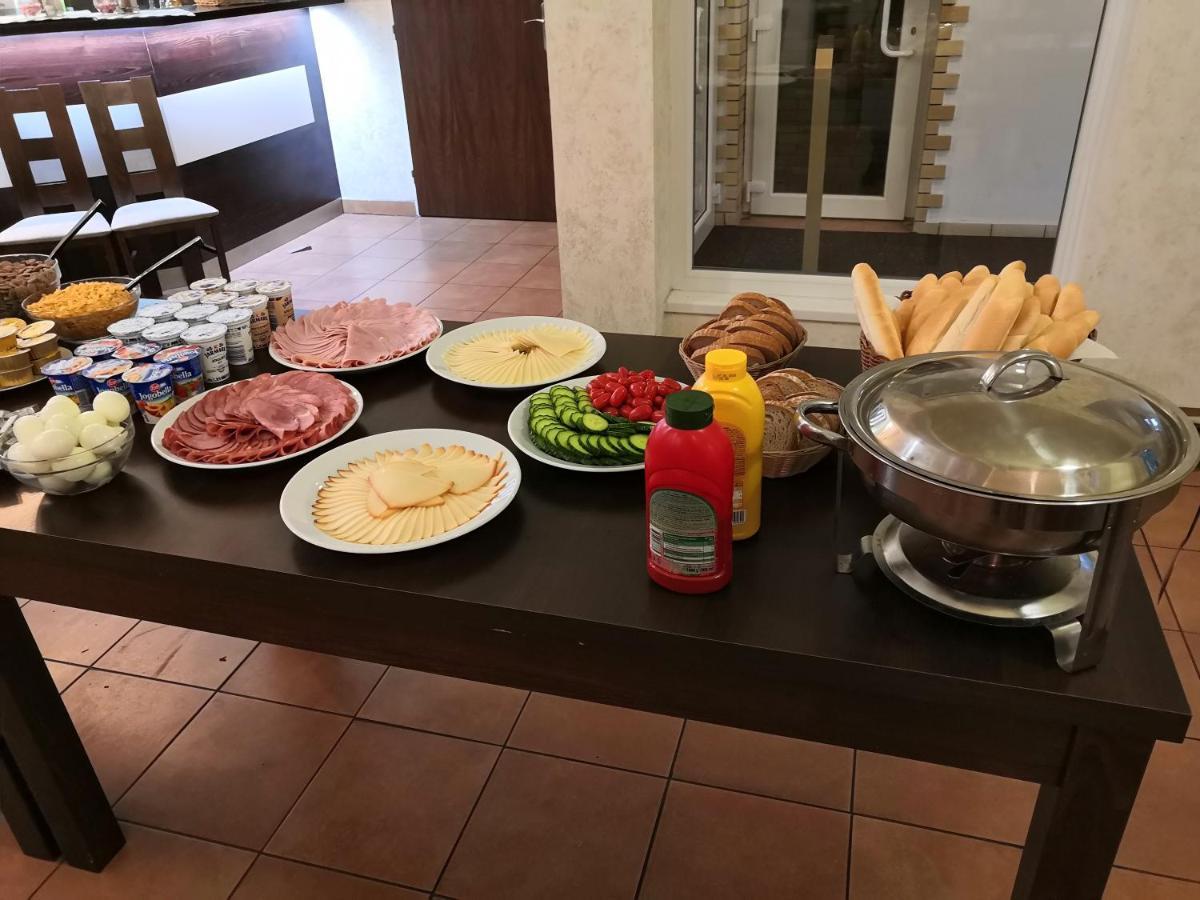 Hotel Zannam Брно Экстерьер фото
